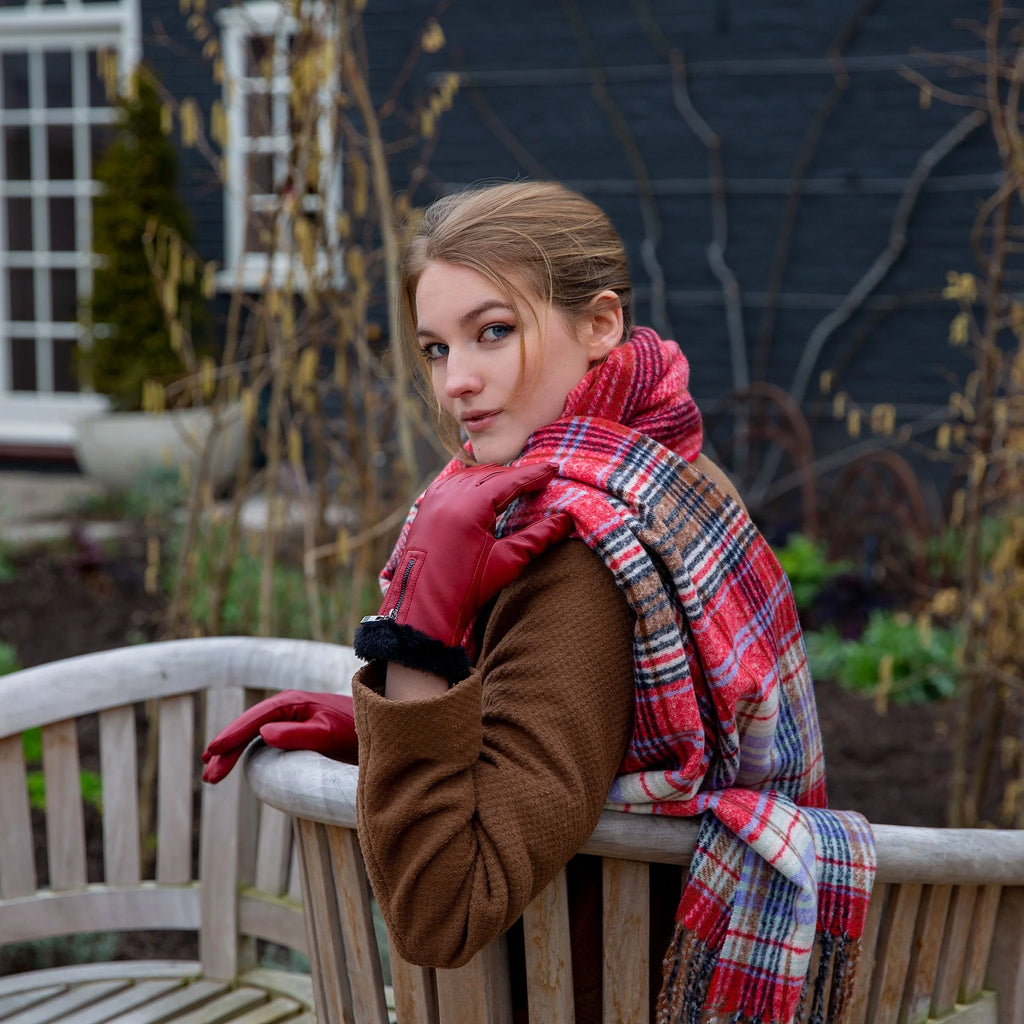 Women’s Touchscreen Leather Gloves with Faux Fur Lining and Zip Detail